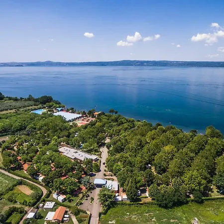 Lido Village